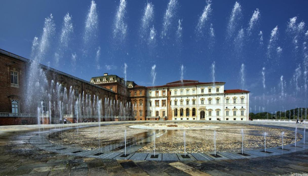 Alle Porte Della Reggia Venaria Reale Exterior photo